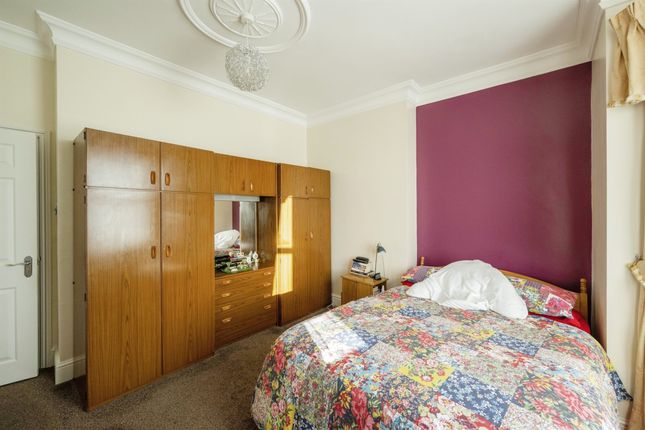 Flat for sale in Thorne Road, Wheatley, Doncaster