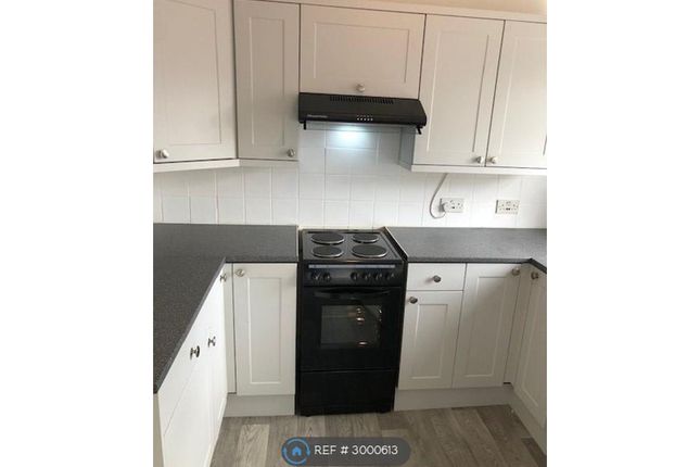 Oakwood Drive, Lordswood, Southampton photo 5