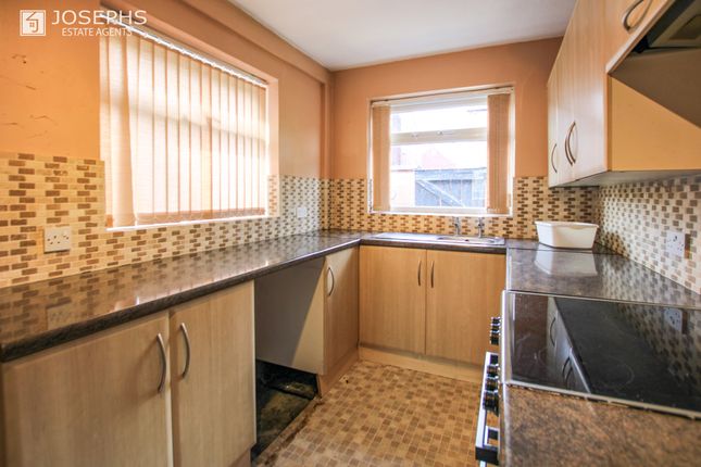 144, Hawthorne Road, Bolton photo 5