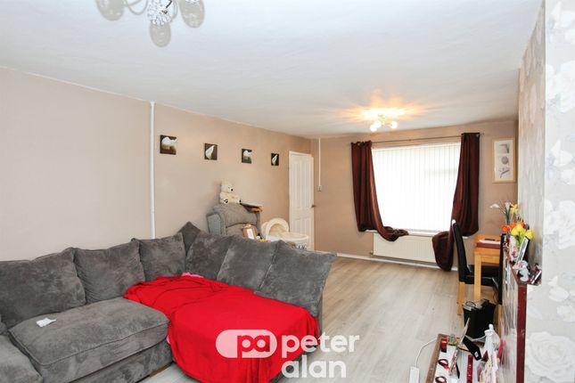 42, Waun Road, Cwmbran photo 3