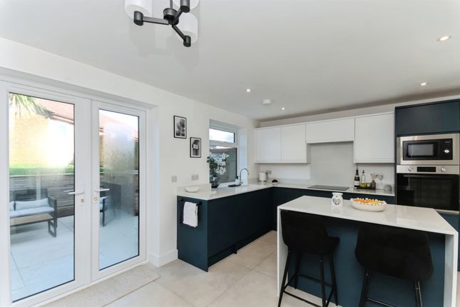 52, School Place, Bexhill-On-Sea photo 4