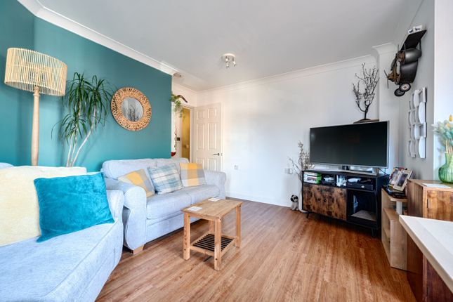 Flat Six, Forest Road, Midhurst photo 3