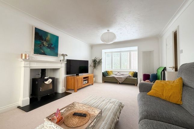 3 Milne Close, Southampton photo 2