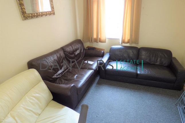 Terraced house to rent in Luther Street, Leicester