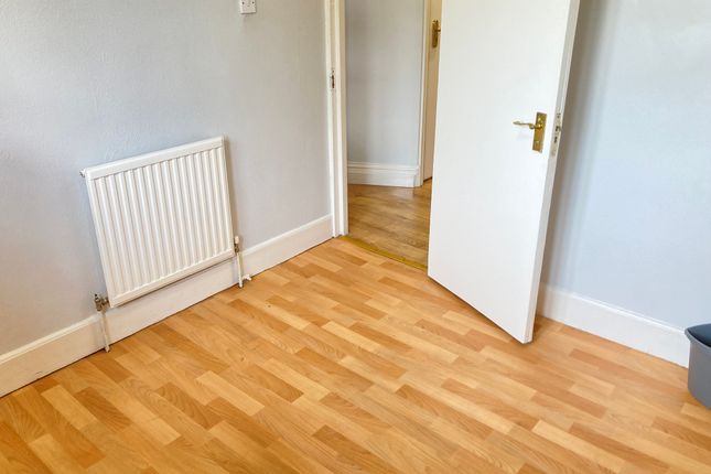 Very Near Craven Avenue Area, Ealing Broadway West photo 5