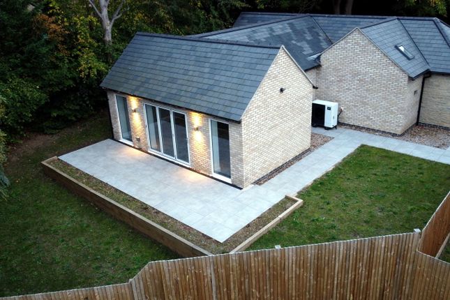 Chartwell House (bungalow), High Street, Bedfordshire photo 3
