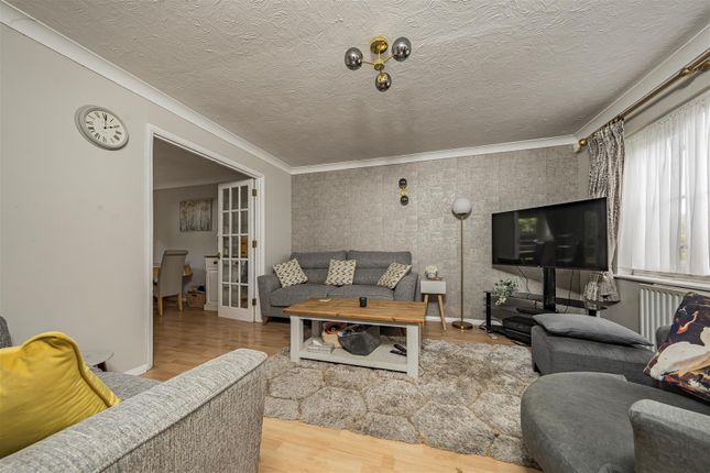 3, Duchess Street, Slough photo 2