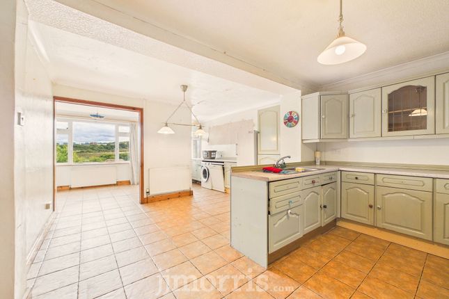 34 Plas Y Gamil Road, Goodwick photo 3