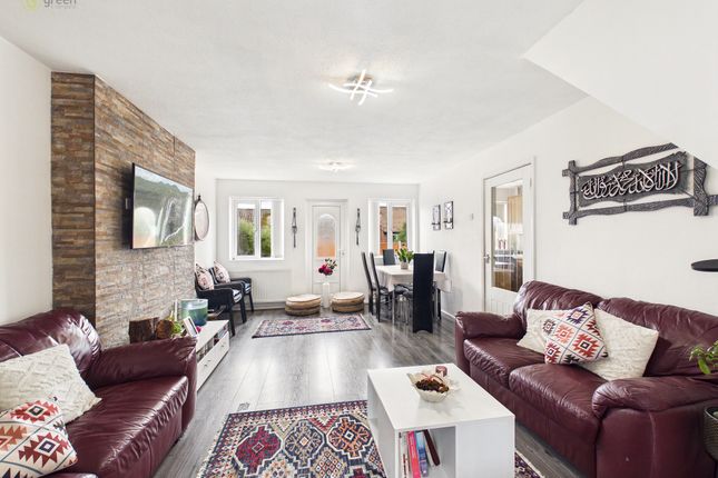 21, Selvey Avenue, Great Barr photo 2