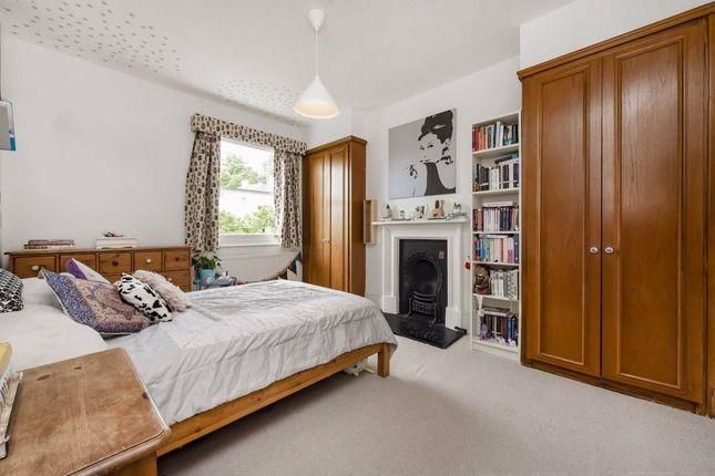 Maisonette for sale in Highgate West Hill, London