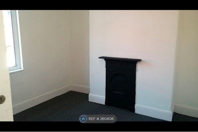 2 Double Bedrooms Have Original Fireplaces.