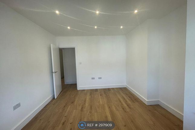 A Park Lane, Harrow photo 2
