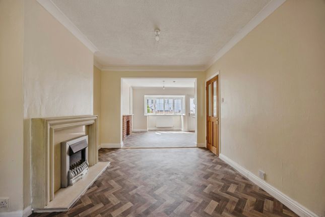 104, Godstone Road, Surrey photo 3