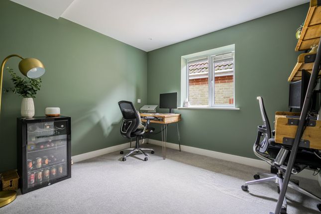 Apt 5, The Beeches Dedworth Road, Windsor photo 4
