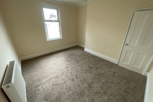 92A, Victoria Road, Darlington photo 3