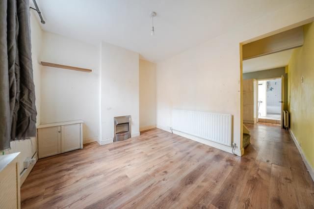 44, Causeway, Banbury photo 4