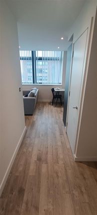 Apartment 713, Paragon, 48 Seymour Grove, Manchester photo 4
