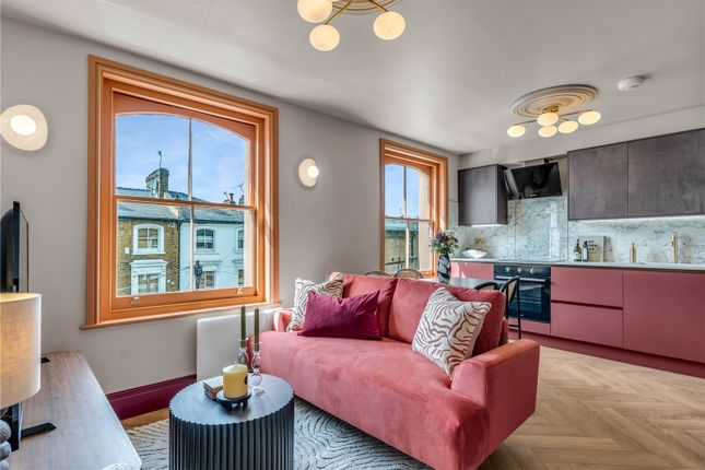 Thumbnail Flat for sale in Overstone Road, London