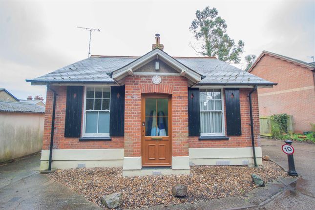 Thumbnail Detached bungalow for sale in Pitfield, Great Baddow, Chelmsford