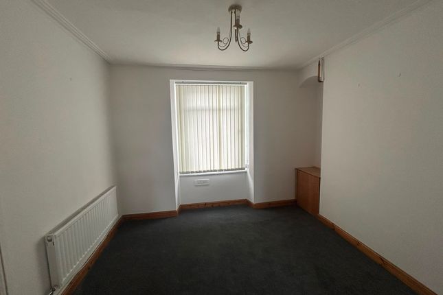 8 Major Street, Manselton photo 3