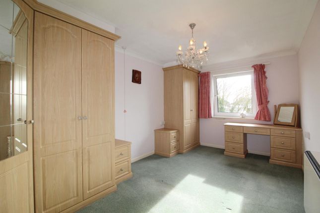 Property for sale in Christchurch Lane, Barnet