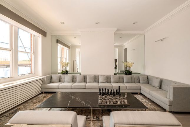 19, Rutland Court, Knightsbridge photo 2