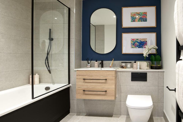 Glasswater Locks, Belmont Row, Birmingham photo 5