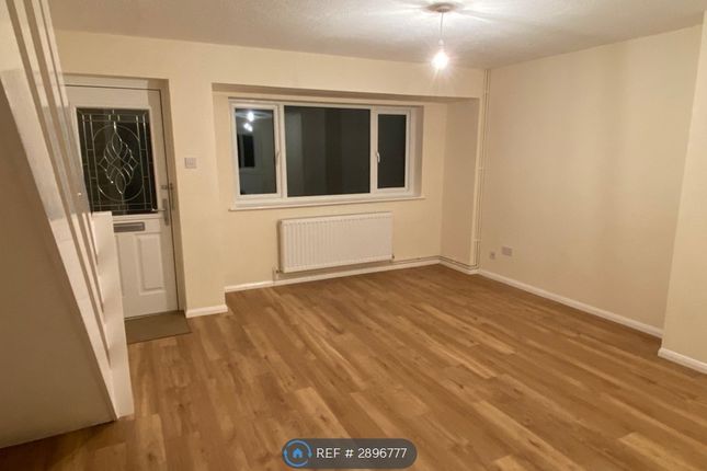 Edrich Avenue, Oldbrook, Milton Keynes photo 3