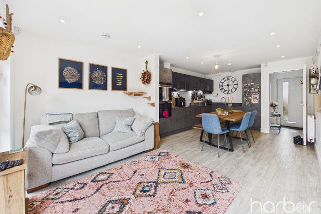 31 Brechanshaw, Erskine, Renfrewshire photo 3