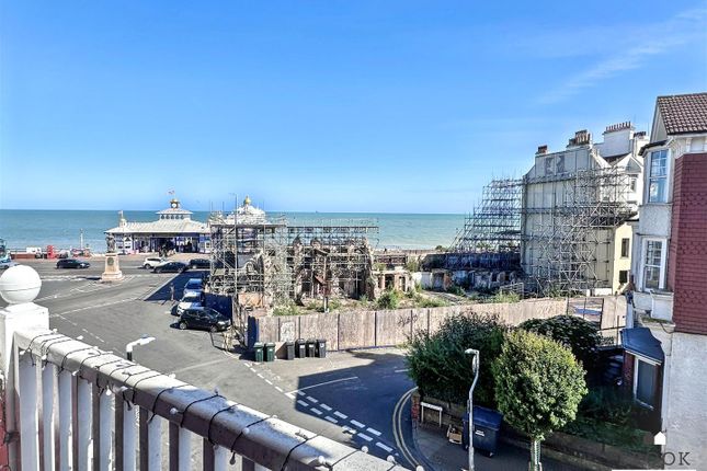 Top Floor Flat, 1, Elms Avenue, Eastbourne photo 2