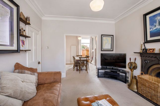 6 Highfield Drive, Manchester photo 3
