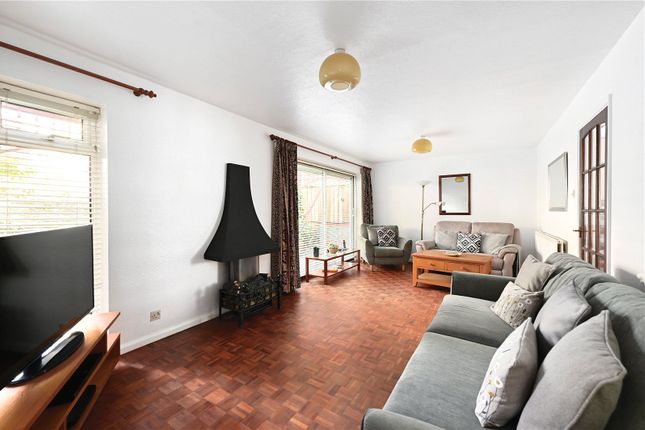 Oakway Drive, Camberley photo 3