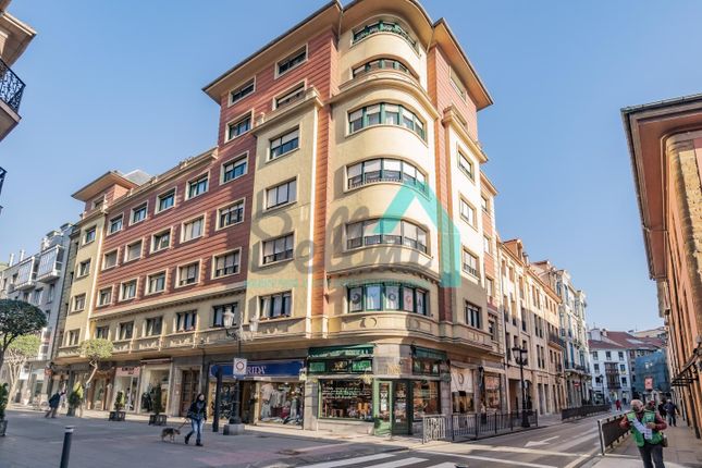 Apartment for sale in Calle Suárez De La Riva 33007, Oviedo, Asturias