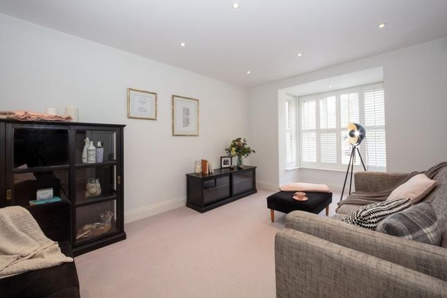 Strathaven Road, Eltham photo 2