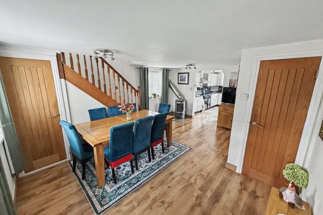 46 Orkney Mews, Tiverton photo 3