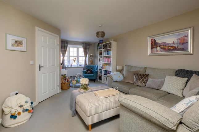 21, Bishopdale Way, York photo 2