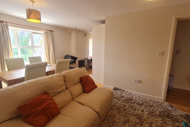 9 Bonham Court,, Queen Street, Leeds photo 3