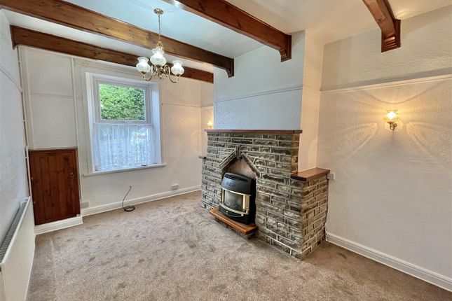 24, Park Road, Glossop photo 3