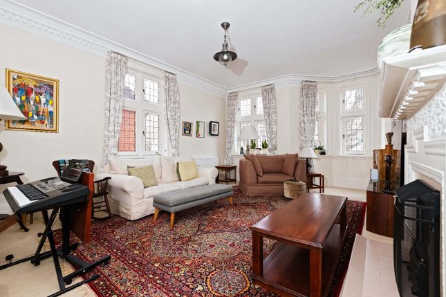 22 The Drive, Hove photo 3