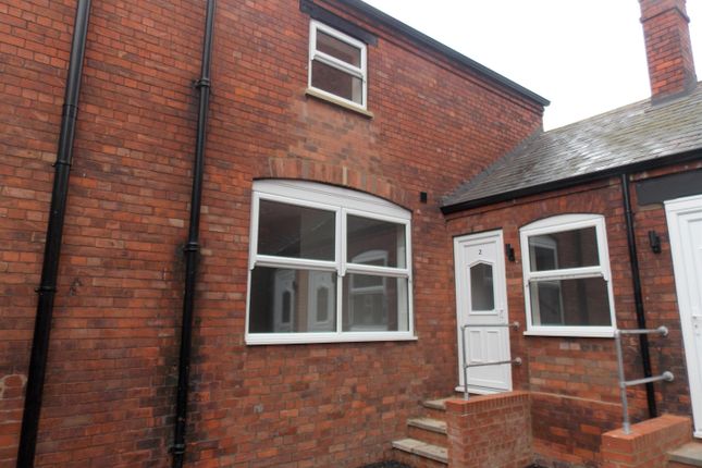 Thumbnail Maisonette to rent in Grimsby Road, Cleethorpes