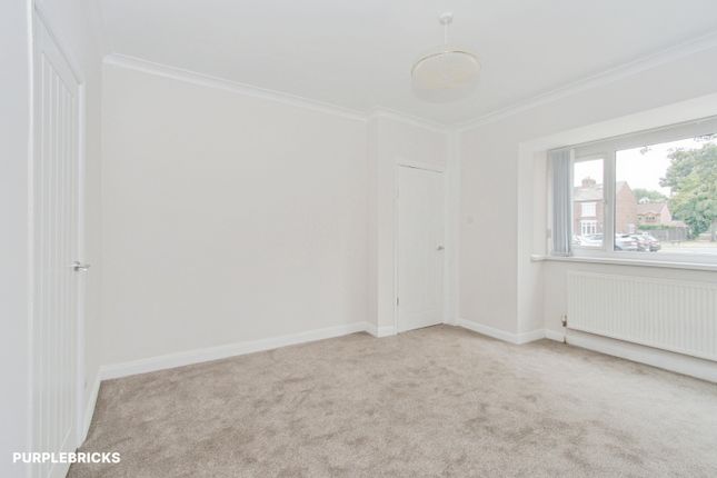 6, Doncaster Square, Knottingley photo 3