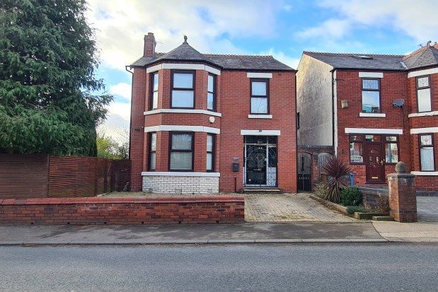 Thumbnail Property to rent in Claremont Road, Salford