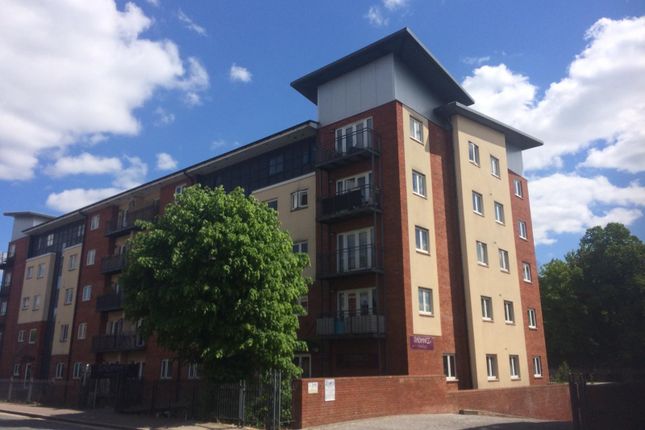 Flat to rent in New North Road, Exeter