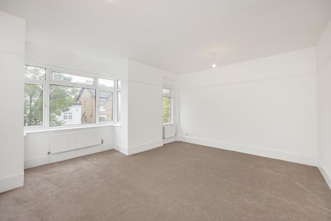 Flat B, 20, Sylvan Road, London photo 2