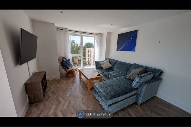 Flat  Johanna House, Mulberry Way, Bath photo 3