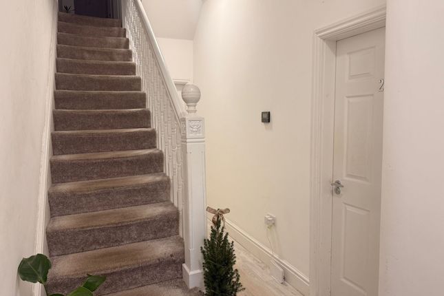 Room 4 - 1, North Cliff Street, Preston photo 2