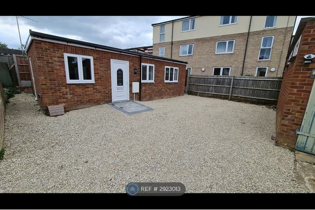 A Fleet Street, Aylesbury photo 2