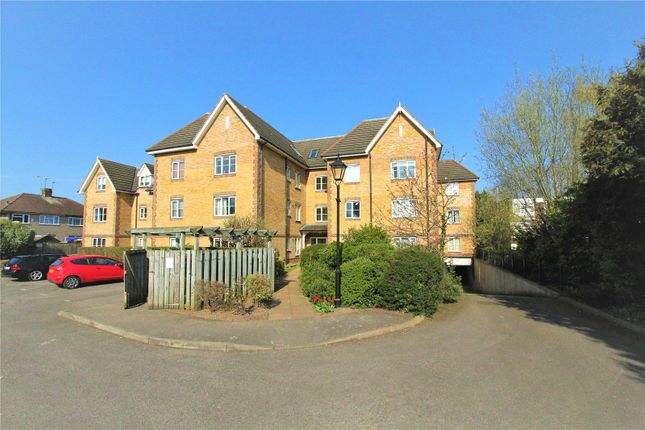 Flat to rent in Catherine Place, Harrow