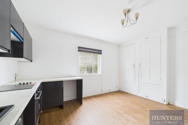 Kitchen / Living Area