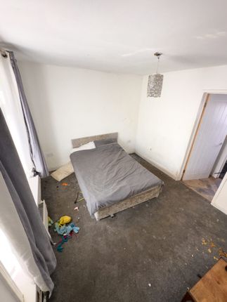 2, Storey Crescent, Newbiggin by the sea photo 2